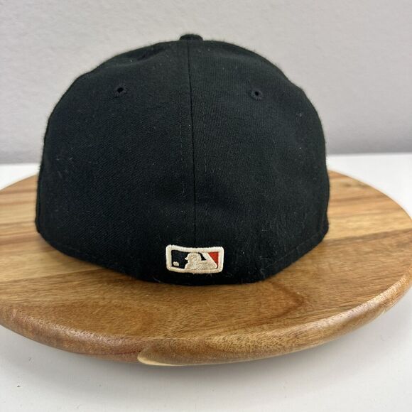 New Era 59Fifty Miami‎ Marlins Black MLB Fitted Hat Cap 7 1/8 Baseball Flat Bill - Picture 3 of 7